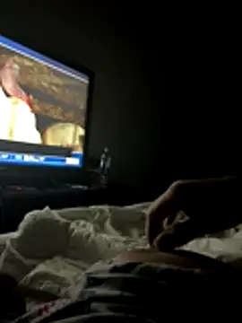 Snapshot of Pikachucums4u chatting on 11.10.25 Pikachucums4u online show from 11.10.25