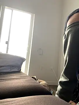 Snapshot of Pikachucums4u chatting on 11.13.25 Pikachucums4u online show from 11.13.25