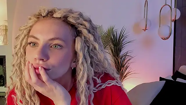 mia silkk online show from 10.24.25