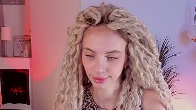 mia silkk online show from 10.27.25