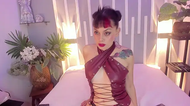 Red  Intense   online show from 10.26.25