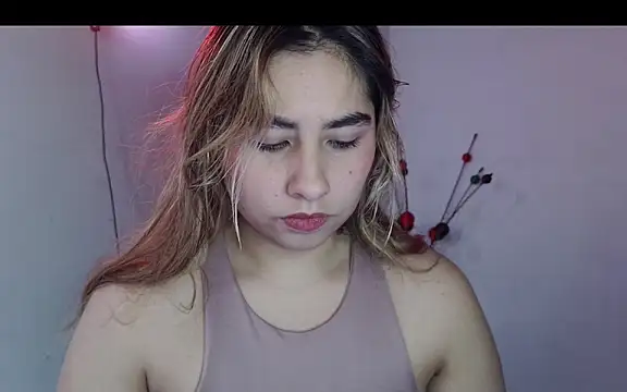 sofiazaf5 online show from 10.29.25