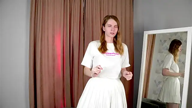 KatiFantini online show from 10.17.25