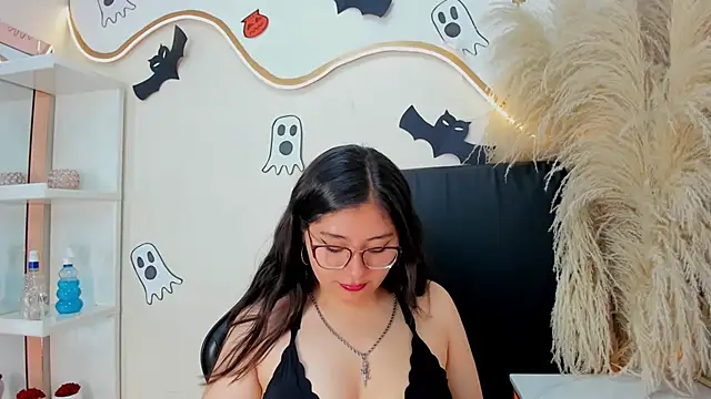ZeleneJones online show from 10.14.25