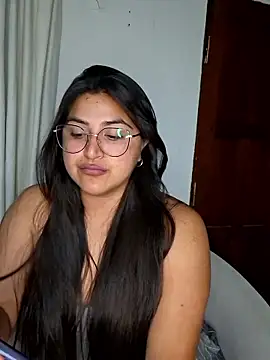 morenalatinaa online show from 01.17.26