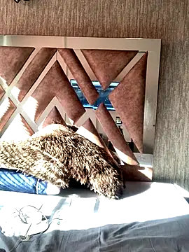 LunaMoore Pink online show from 11.07.25