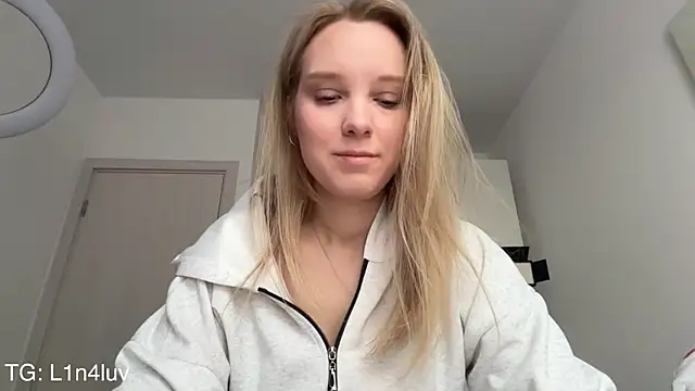 AIicaparkerc online show from 04.04.26