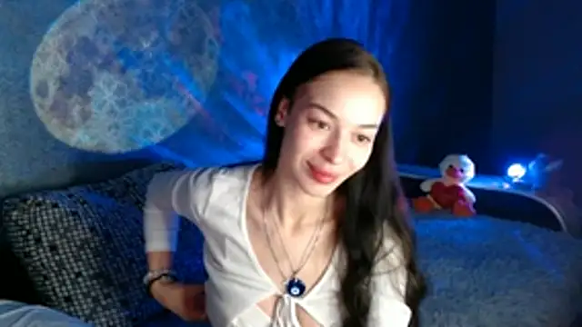 Daphne Darkthorn online show from 11.13.25