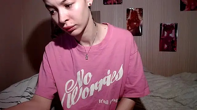 Daphne Darkthorn online show from 04.10.26