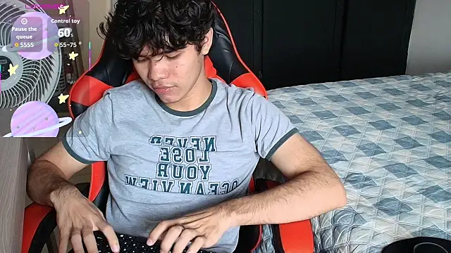 Im Camii online show from 11.10.25