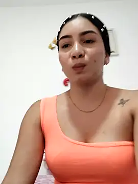 Snapshot of sophia_salazar18 chatting on 10.17.25 sophia salazar18 online show from 10.17.25