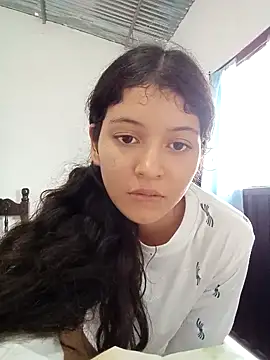 Snapshot of soymelisa2 chatting on 10.19.25 soymelisa2 online show from 10.19.25