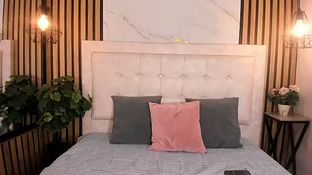 Snapshot of Sassha_ferrer chatting on 02.15.26 Sassha ferrer online show from 02.15.26