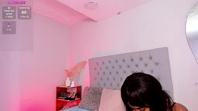 SofiRuiz  online show from 01.14.26