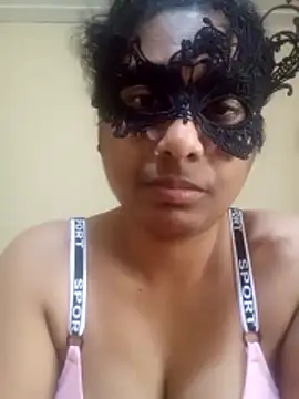 Expose Queen online show from 03.27.26