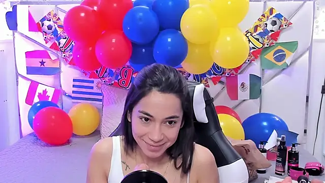 Snapshot of GabbiePrice chatting on 06.25.26 GabbiePrice online show from 06.25.26