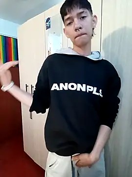 heyy noah11 online show from 10.26.25