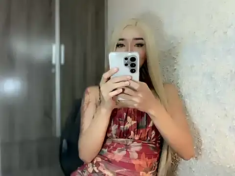 TinyTemptress online show from 03.27.26