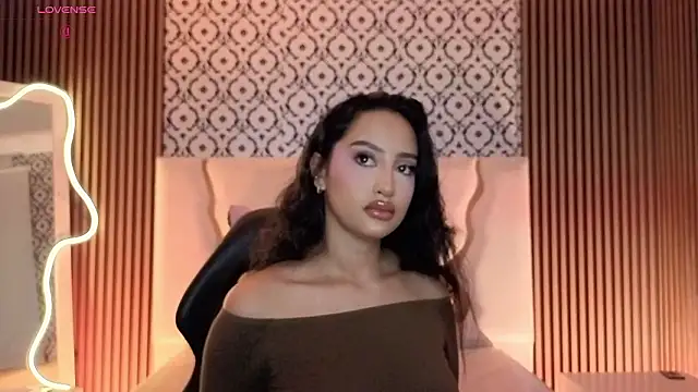 BEELLA TAY1 online show from 03.18.26