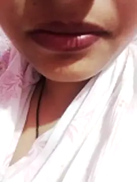 Snapshot of kiara-simmi chatting on 11.02.25 kiara-simmi online show from 11.02.25