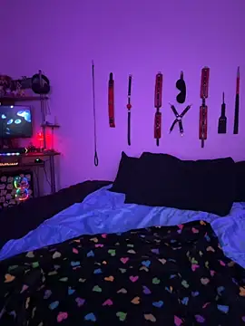 MiniMonroe online show from 11.27.25