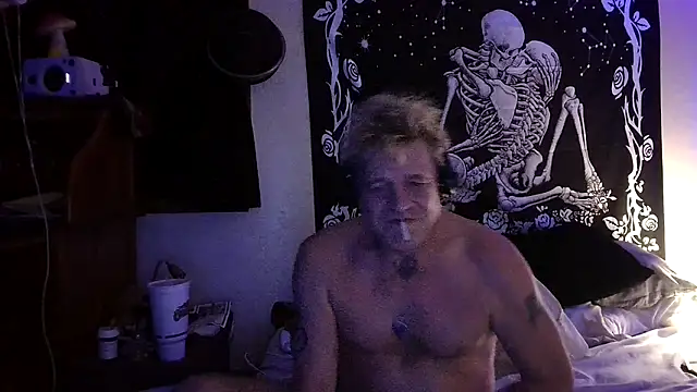 whitehole4bbc252 online show from 04.21.26