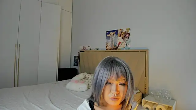 rioko  m online show from 10.13.25