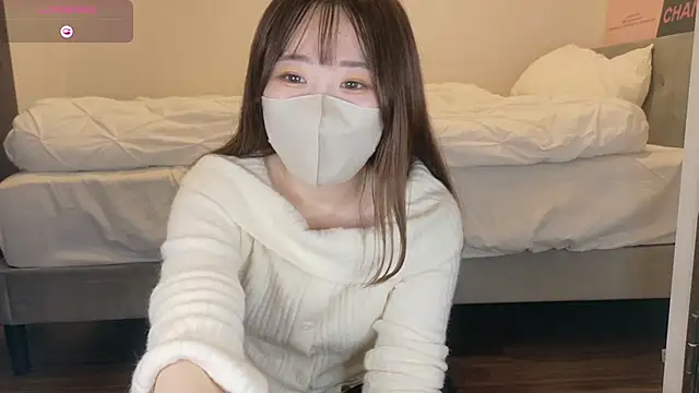 Snapshot of yura_ra_ra chatting on 04.18.26 yura ra ra online show from 04.18.26