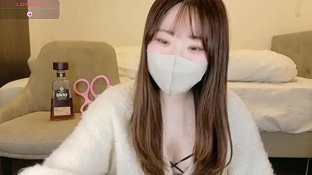 Snapshot of yura_ra_ra chatting on 05.22.26 yura ra ra online show from 05.22.26