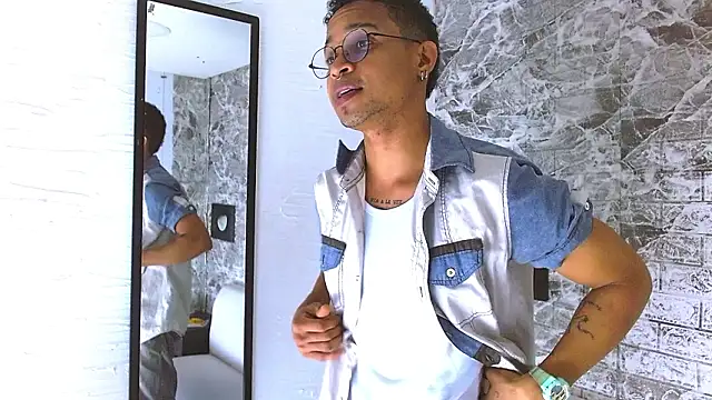 Snapshot of Jayden_Morris chatting on 02.10.26 Jayden Morris online show from 02.10.26