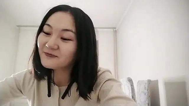 Lyndasilk online show from 11.12.25