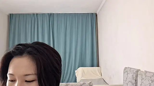 Lyndasilk online show from 04.08.26