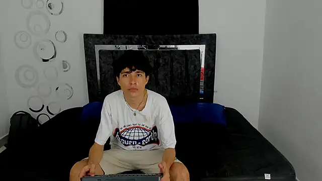 Horny Young Boys online show from 10.13.25
