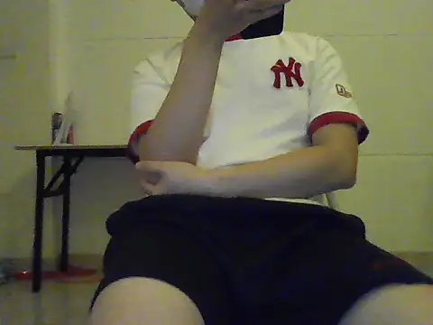 Snapshot of gande_003 chatting on 10.13.25 gande 003 online show from 10.13.25