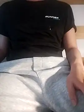 Snapshot of gande_003 chatting on 11.30.25 gande 003 online show from 11.30.25