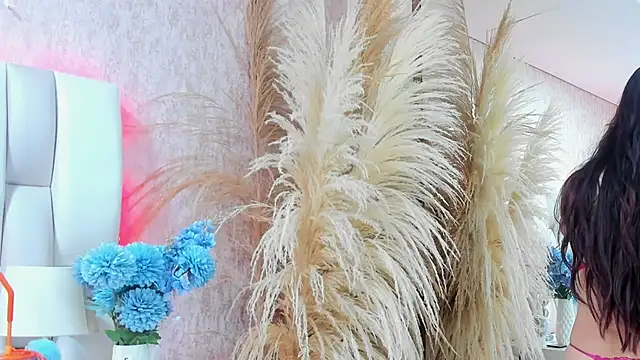 Ari lynn  online show from 12.22.25