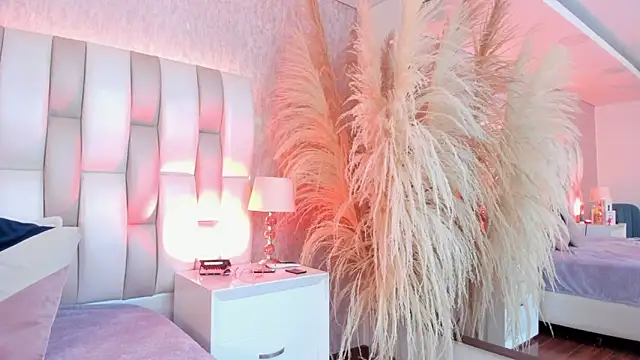 Snapshot of Ari_lynn_ chatting on 03.04.26 Ari lynn online show from 03.04.26