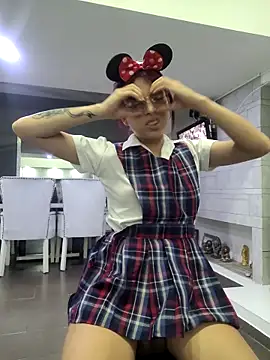 Snapshot of l0lita_sweet chatting on 10.20.25 l0lita sweet online show from 10.20.25