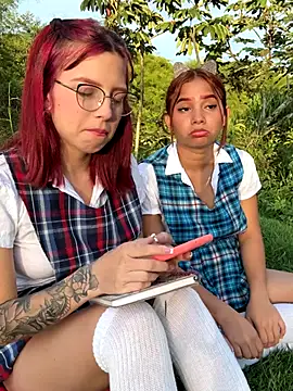 Snapshot of l0lita_sweet chatting on 10.27.25 l0lita sweet online show from 10.27.25