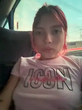 Snapshot of l0lita_sweet chatting on 11.09.25 l0lita sweet online show from 11.09.25