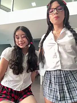 Snapshot of l0lita_sweet chatting on 12.18.25 l0lita sweet online show from 12.18.25