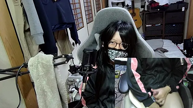 Snapshot of harinyanxxx chatting on 02.07.26 harinyanxxx online show from 02.07.26