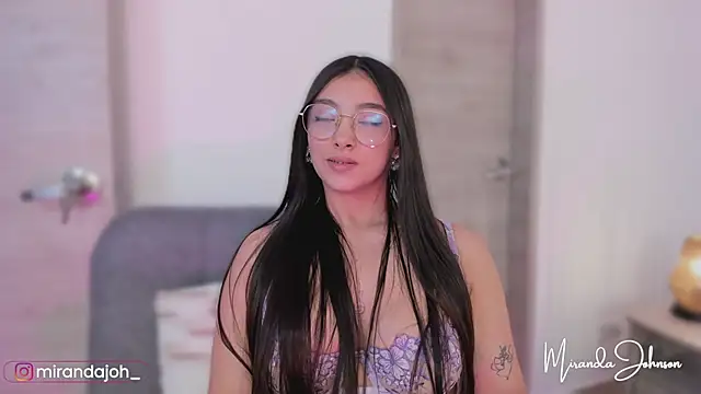 Snapshot of MirandaJohnson_ chatting on 10.23.25 MirandaJohnson online show from 10.23.25