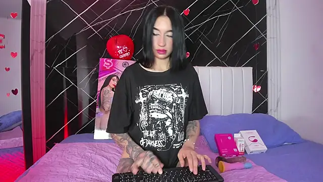 Snapshot of Candy_leilaa3 chatting on 02.17.26 Candy leilaa3 online show from 02.17.26