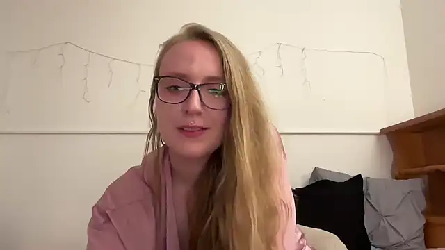 Pattyworld69 online show from 05.31.26