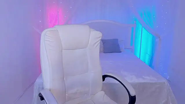 Angelie  Eyes online show from 12.02.25