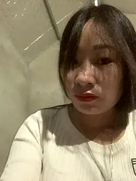 Snapshot of Linh_sexyy chatting on 10.21.25 Linh sexyy online show from 10.21.25