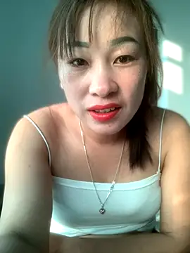 Snapshot of Linh_sexyy chatting on 12.02.25 Linh sexyy online show from 12.02.25