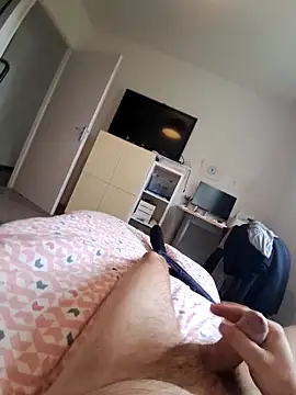 Snapshot of nico33000a chatting on 11.28.25 nico33000a online show from 11.28.25