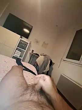 Snapshot of nico33000a chatting on 12.17.25 nico33000a online show from 12.17.25